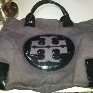 PRICED TO SELL. TORY  BURCH TOTE
